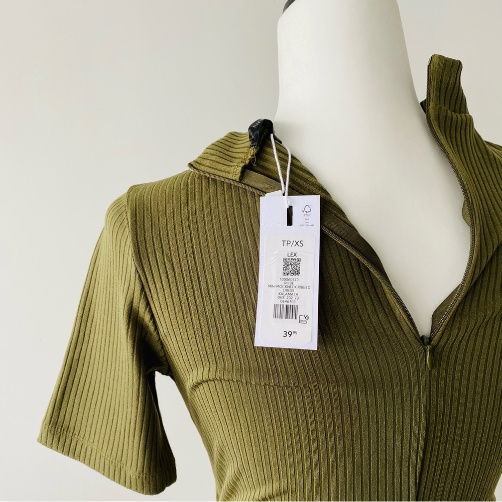 Mock Neck Ribbed Dress - Picture 4 of 8